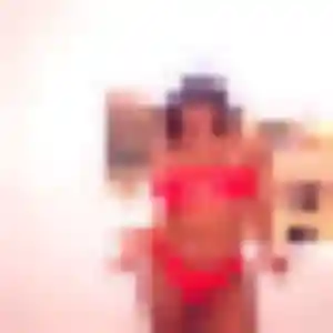 Sexy Emilie, 33 ans à Cublac - voir sa photo