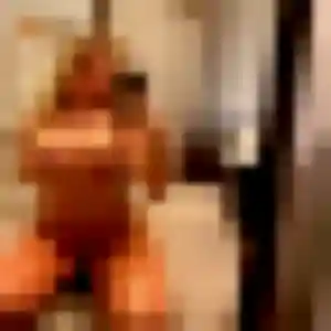 Madeleine, 37 ans, connectée à Cuzorn pour un plan cul