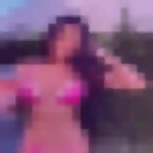 Lou-Anne, 32 ans, connectée à Danzé pour une rencontre coquine