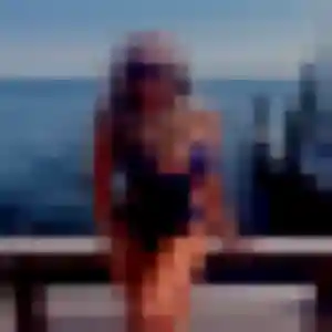 Giulia, 25 ans, disponible à Dragey-Ronthon pour un plan cul