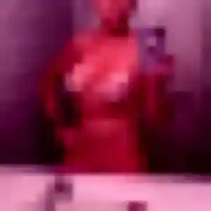 Rose-Marie, 38 ans, dispo pour plan cul à Errouville