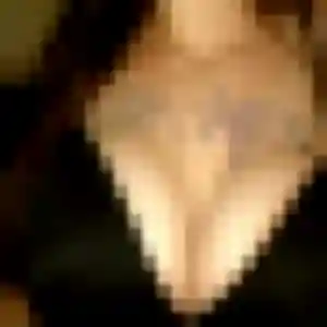 Elvire, 27 ans, cherche un plan cul à Estibeaux