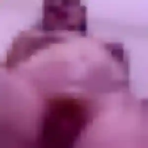 Marie-Ange, 30 ans, en ligne à Étoutteville pour une rencontre coquine