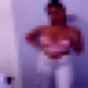 Belle Mila, 37 ans à Évellys - voir sa photo