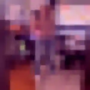 Philippine, 23 ans, connectée à Farges-lès-Chalon pour une rencontre coquine
