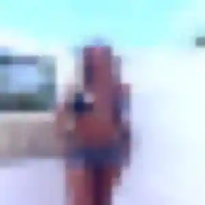 Elvire, 25 ans, disponible à Faverney pour un plan cul