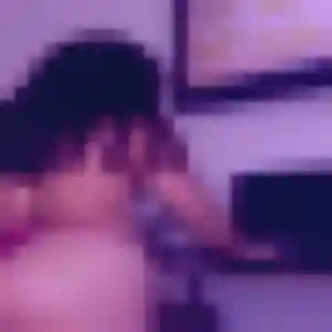 Sexy Julie, 39 ans à Floing - la contacter