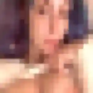 Delia, 25 ans, connectée à Fondettes pour une rencontre coquine