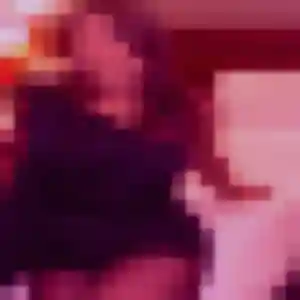 Rejoins Apolline, 22 ans à Foucarmont gratuitement