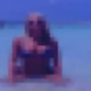 Flore, fille de 28 ans cherche plan cul à Geloux