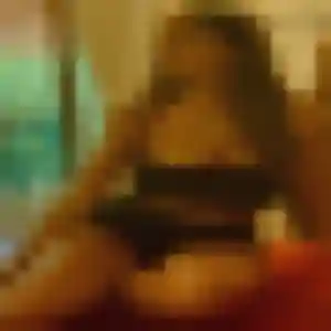 Clemence, 42 ans, en ligne à Gennes-Val-de-Loire pour un plan cul