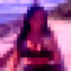 Anne-Charlotte, 33 ans, connectée à Gergy pour une rencontre coquine