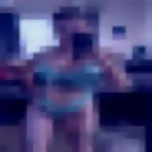 Photo perso de Dounia, 28 ans à Ginestet - rencontre coquine