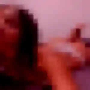 Karine, fille de 32 ans propose plan cul à Glos