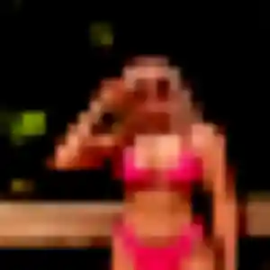 Contacte Josephine, 25 ans à Golbey en privé