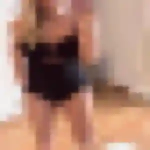 Rejoins Zina, 33 ans à Gorges en privé