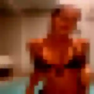 Découvre Leana, 42 ans à Gray-la-Ville en privé