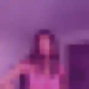 Charmante Elena, 29 ans à Grisolles - découvrir son profil