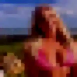 Découvre Bianca, 32 ans à Guemps en privé