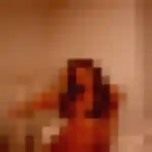 Bertrane, 32 ans, connectée à Guerlesquin pour une rencontre coquine