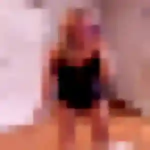 Sara de Hambye, 33 ans - plan cul discret
