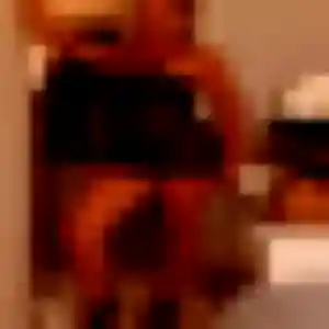 Contacte Mia, 25 ans à Hanvec en privé
