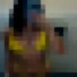 Brune, 37 ans, connectée à Houilles pour une rencontre coquine