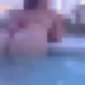Violette de Houlgate, 32 ans - plan cul discret