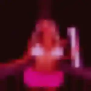 Penelope de Isigny-le-Buat, 22 ans - plan cul discret