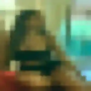 Emmanuelle de Isles-les-Meldeuses, 41 ans - plan cul sans prise de tête