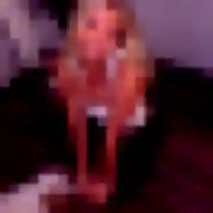 Giulia, 23 ans, disponible à Issy-l'Évêque pour un plan cul