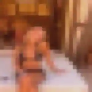 Photo exclusive de Adeline, 35 ans à Izel-lès-Équerchin - rencontre sans lendemain