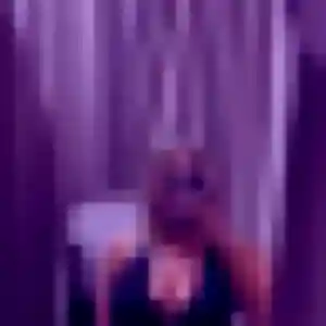 Photo perso de Elena, 22 ans à Jonzieux - rencontre sans lendemain