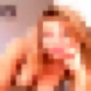 Sexy Gwenaelle, 23 ans à L'Horme - voir sa photo