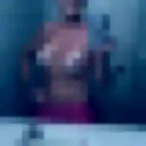 Rania de L'Isle-sur-Serein, 23 ans - plan cul discret