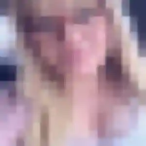 Sexy Nadia, 22 ans à La Bassée - voir sa photo