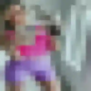 Nina, 29 ans, en ligne à La Bastidonne pour une rencontre coquine