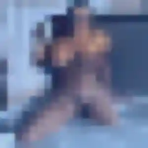 Photo de Anne-Laure à La Baume-de-Transit (25 ans) - plan cul anonyme
