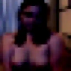 Photo de Flavia à La Chaize-Giraud (35 ans) - plan cul gratuit