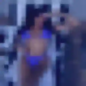 Axelle, 42 ans, disponible à La Chapelle-Saint-Rémy pour un plan cul