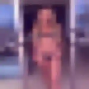 Photo exclusive de Regine, 34 ans à La Couarde-sur-Mer - plan discret