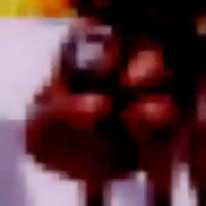 Photo privée de Hilary, 25 ans à La Gripperie-Saint-Symphorien - plan discret