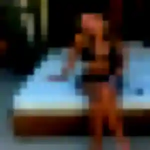 Rejoins Barbara, 41 ans à La Roche-Jaudy en privé