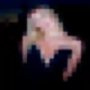 Photo de Meriem à La Roquette-sur-Siagne (37 ans) - plan cul anonyme