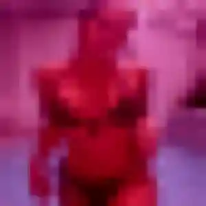 Mathilda, femme de 26 ans propose plan cul à La Saussaye