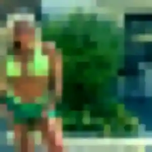 Theresa, 29 ans, connectée à Labastide-d'Armagnac pour une rencontre coquine