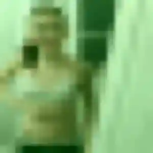 Découvre Phoebe, 29 ans à Labastide-Saint-Sernin gratuitement