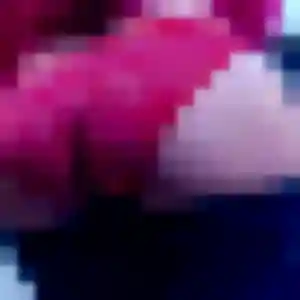 Découvre Laura, 28 ans à Lacapelle-Marival en privé