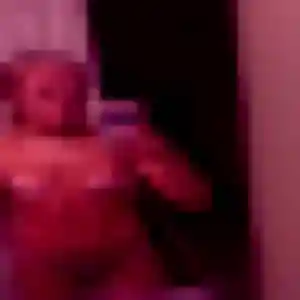 Charmante Emeraude, 39 ans à Lachapelle-Saint-Pierre - la contacter