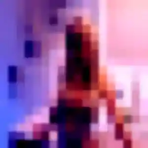 Louise, 27 ans, en ligne à Landeleau pour une rencontre coquine